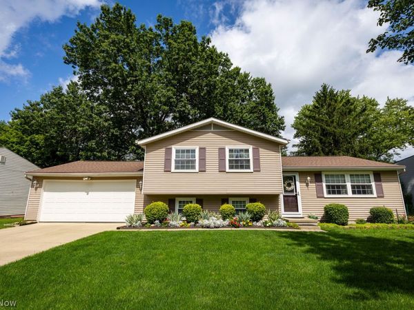 1017 Gentry Drive, Medina, OH 44256