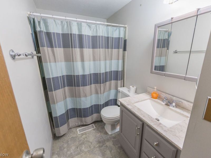 1017 Gentry Drive, Medina, OH 44256 Photo 13