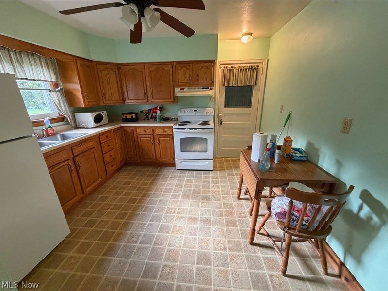 1992 Lisbon Street , East Liverpool, OH 43920 Photo 10