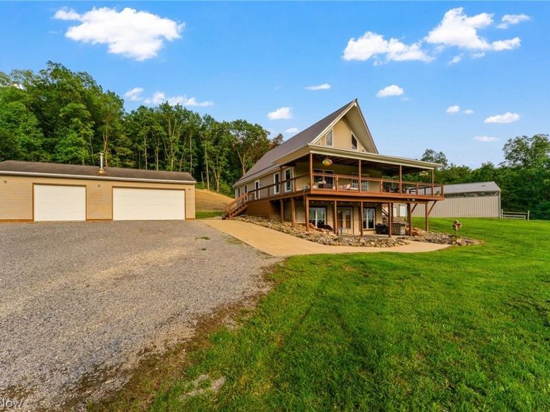 4142 Salineville Road NE, Carrollton, OH 44615 Photo 2