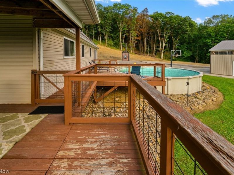 4142 Salineville Road NE, Carrollton, OH 44615 Photo 6