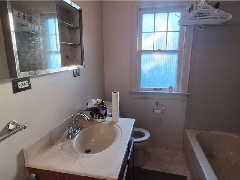 1026 E Schaaf Road, Brooklyn Heights, OH 44131 Photo 12