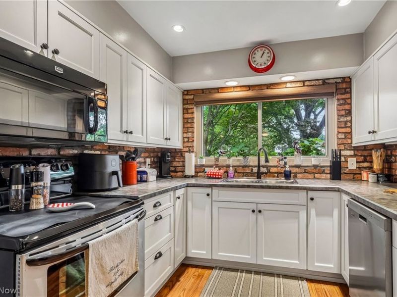 20391 Lake Road, Rocky River, OH 44116 Photo 14