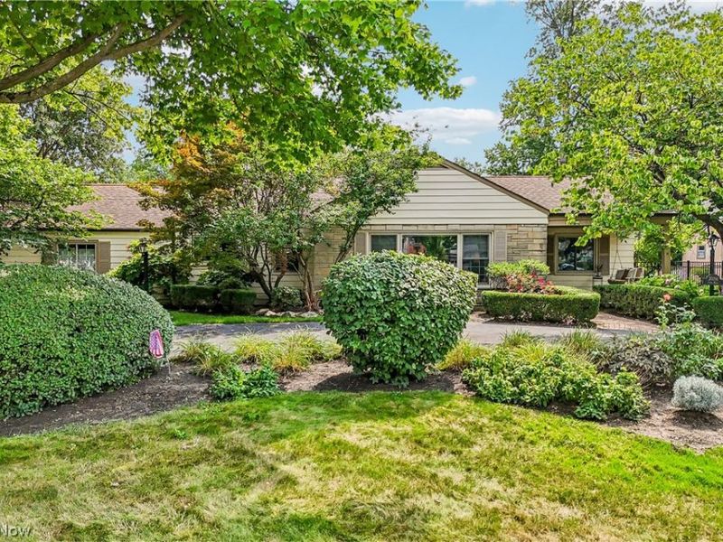 20391 Lake Road, Rocky River, OH 44116 Photo 2