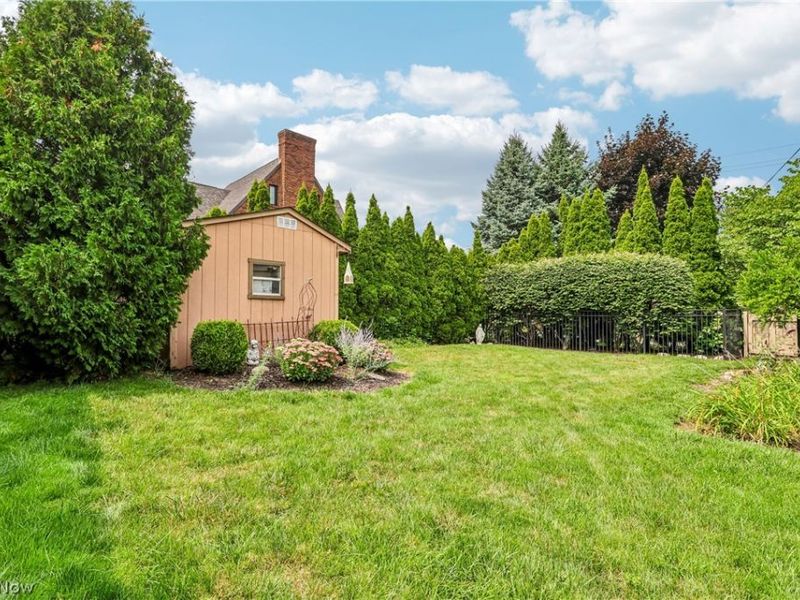 20391 Lake Road, Rocky River, OH 44116 Photo 38