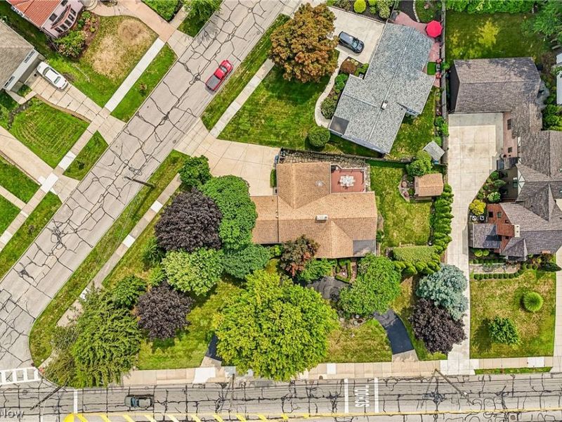 20391 Lake Road, Rocky River, OH 44116 Photo 41