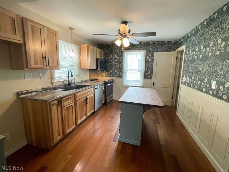 160 Sharon Avenue, Ashland, OH 44805 Photo 5