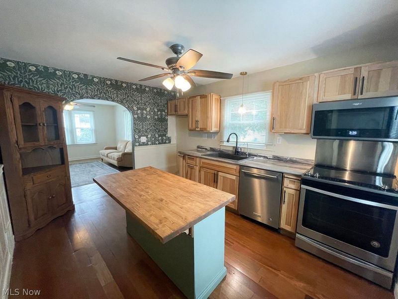 160 Sharon Avenue, Ashland, OH 44805 Photo 6