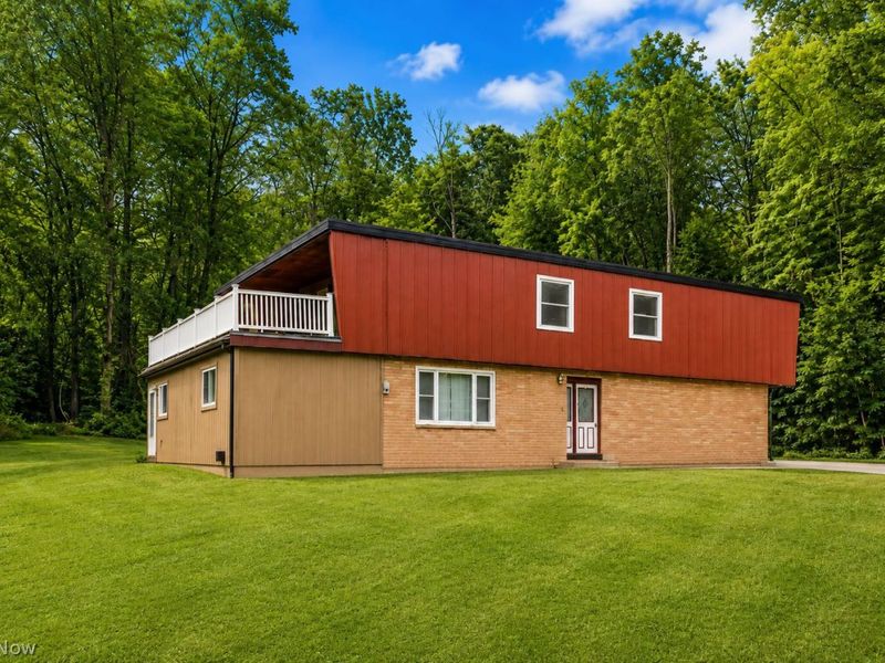 12099 Bradford Drive, Chardon, OH 44024 Photo 3