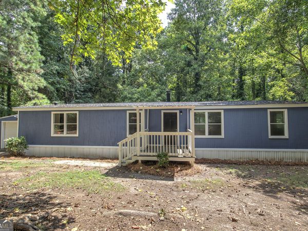 5160 E Holiday Court SE, Acworth, GA 30102