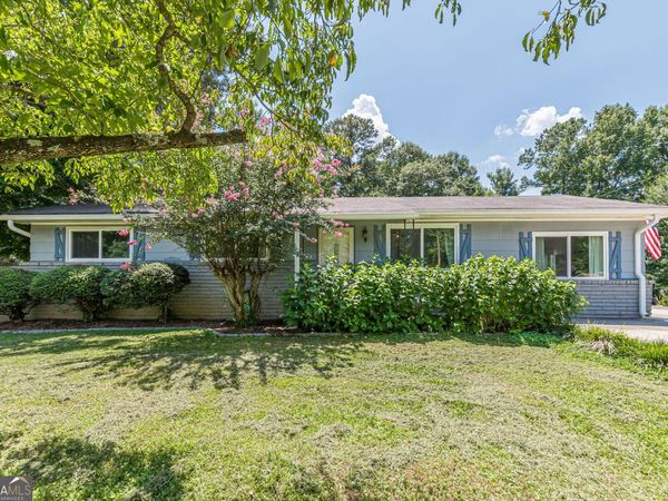 877 King Drive SE, Conyers, GA 30094