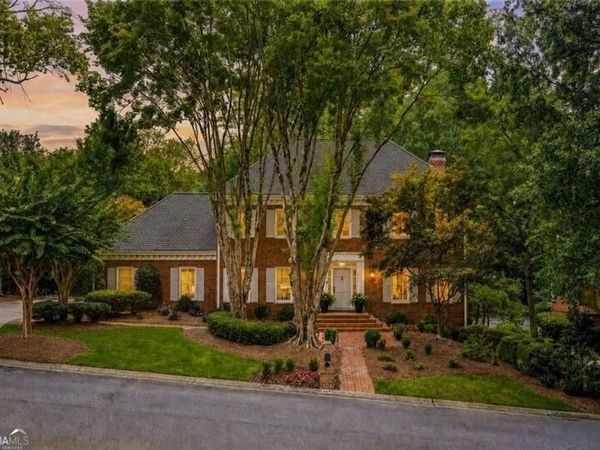 415 Tavern Circle, Sandy Springs, GA 30350