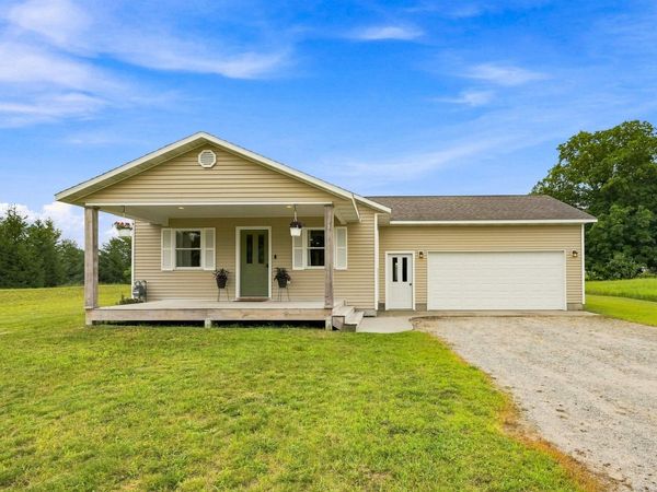 8361 King Arthurs Court, Kingsley, MI 49649