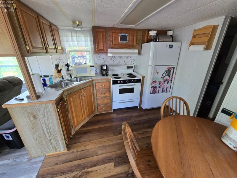 1233 Fox Road, Unit 16, Middle Bass Island, OH 43446 Photo 3