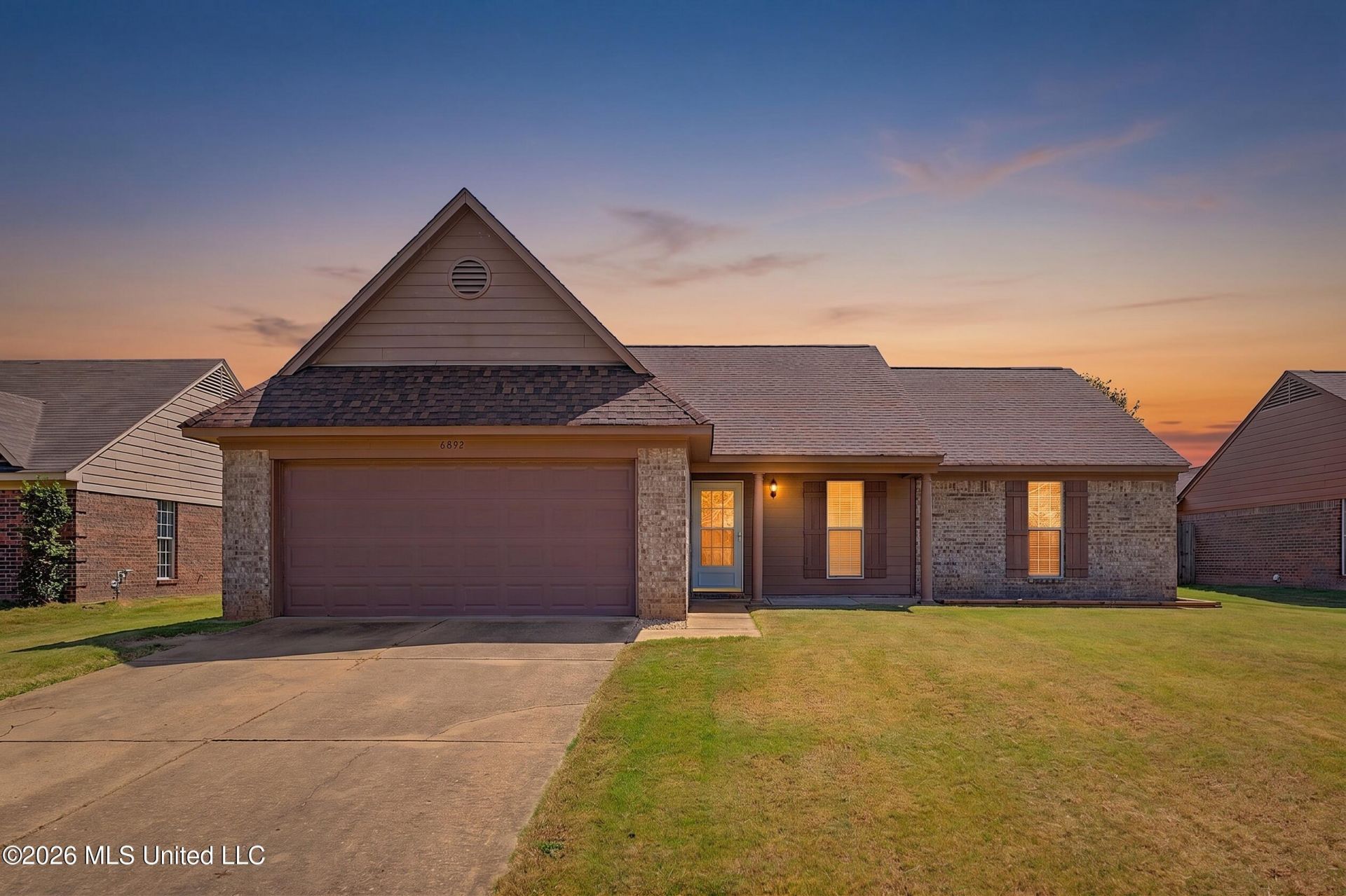 6892 Tealwood Drive, Horn Lake, MS 38637 Main Photo