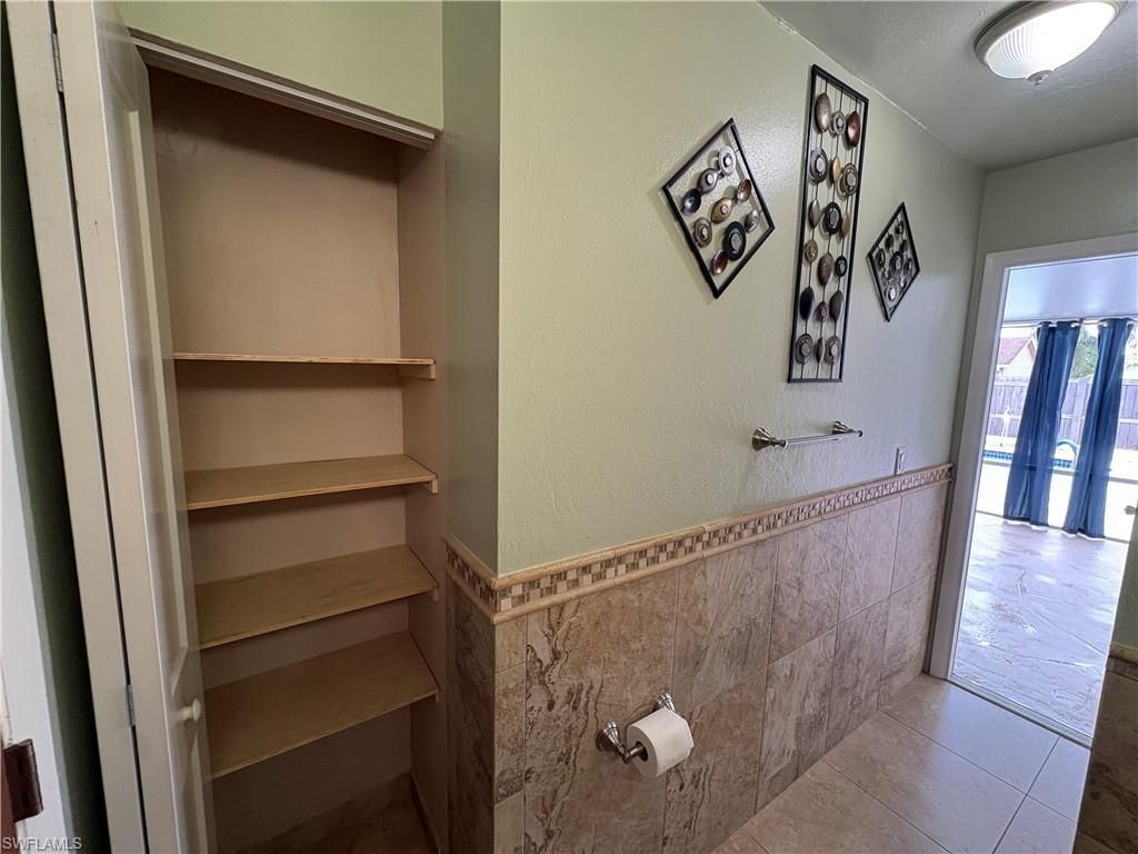 2734 NW 5th St , Cape Coral, FL 33993 Photo