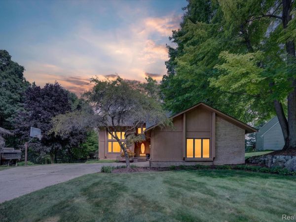 5954 Snow Apple Drive, Independence Township, Mi 48346