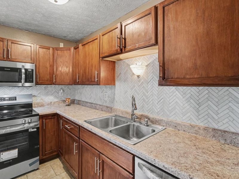 1841 Laredo Drive, Hanover Township, OH 45013 Photo 4
