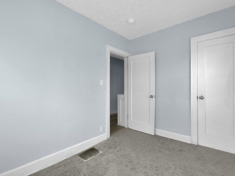 1309 E 24th Avenue , Columbus, OH 43211 Photo 11