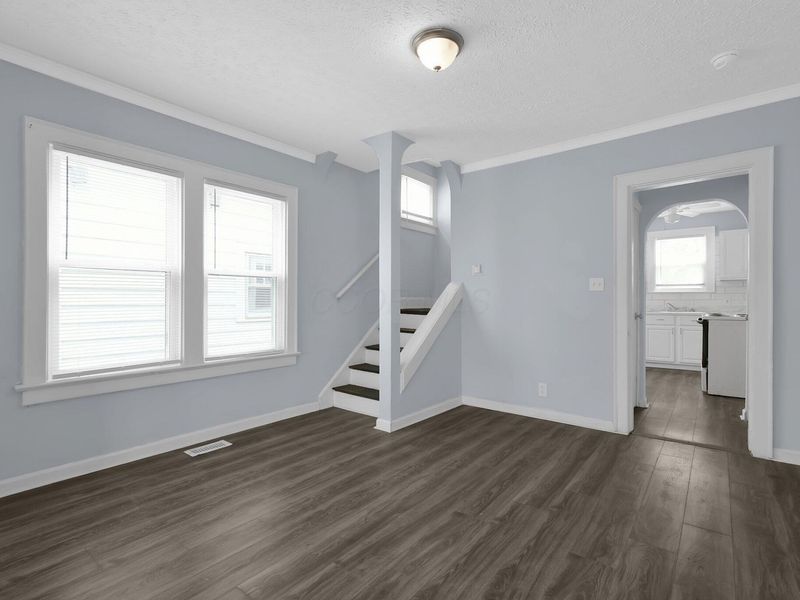 1309 E 24th Avenue , Columbus, OH 43211 Photo 7