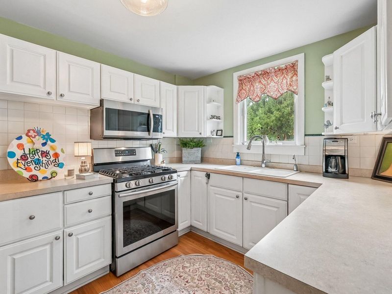 398 E Dublin Granville Road, Worthington, OH 43085 Photo 10