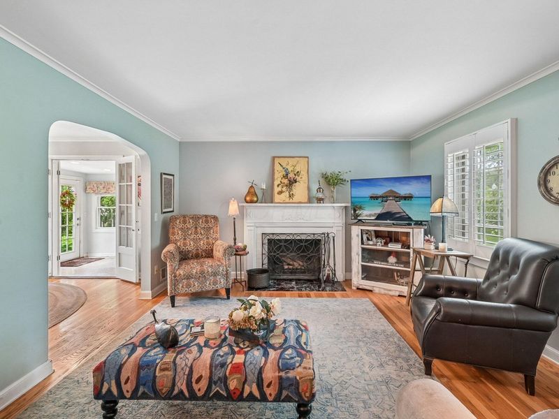398 E Dublin Granville Road, Worthington, OH 43085 Photo 6