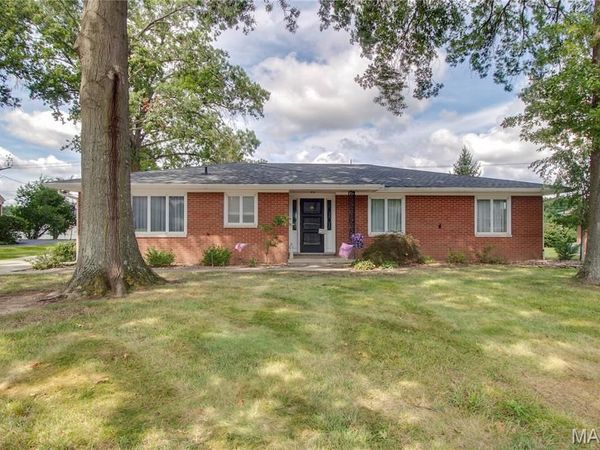 3212 Morkel Drive , Godfrey, IL 62035