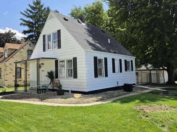 907 Retz Drive , Ottawa, IL 61350