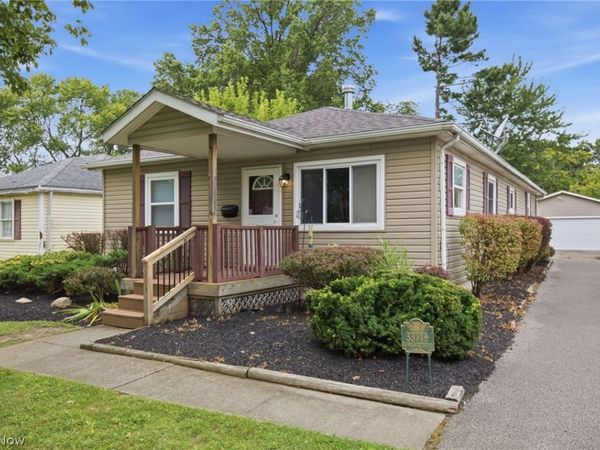 33749 Kenilworth Road , Eastlake, OH 44095