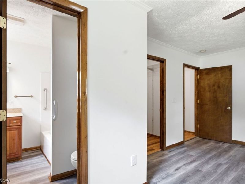 33749 Kenilworth Road , Eastlake, OH 44095 Photo 17