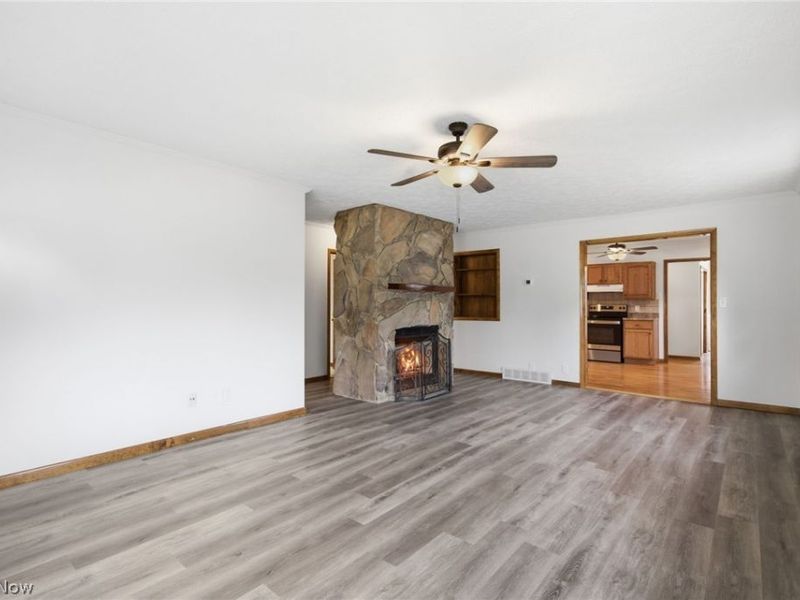 33749 Kenilworth Road , Eastlake, OH 44095 Photo 7
