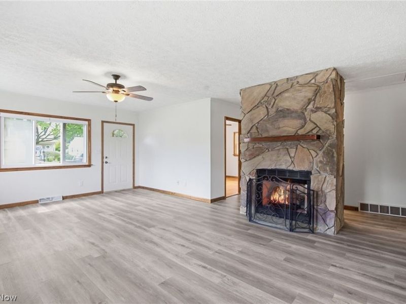 33749 Kenilworth Road , Eastlake, OH 44095 Photo 9