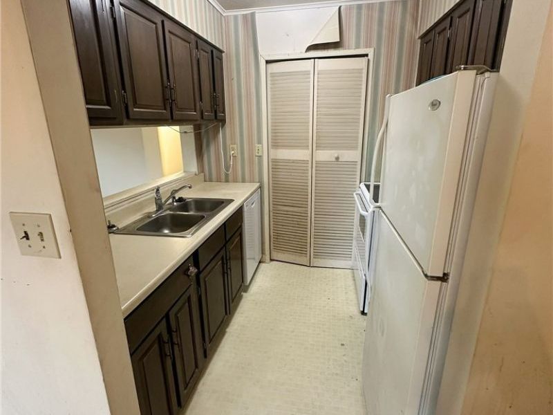 2551 Royal County Down , Unit D, Uniontown, OH 44685 Photo 23