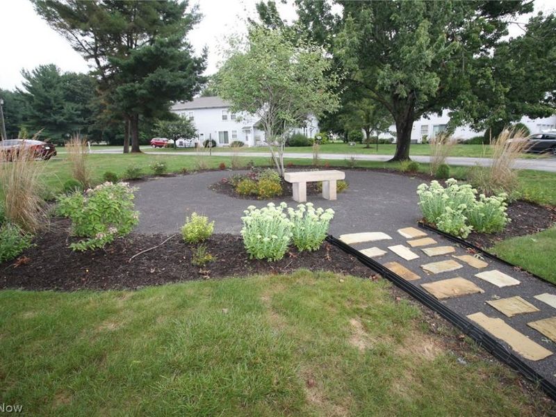 2551 Royal County Down , Unit D, Uniontown, OH 44685 Photo 33
