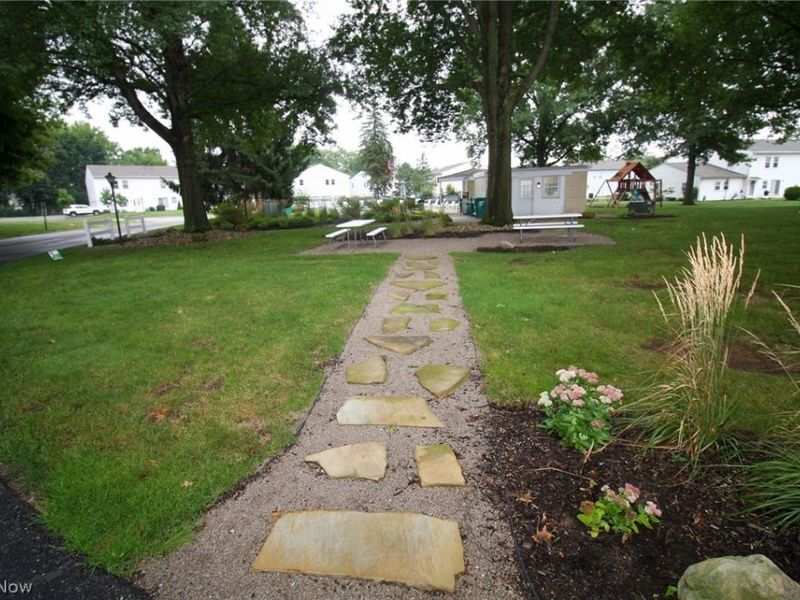 2551 Royal County Down , Unit D, Uniontown, OH 44685 Photo 34