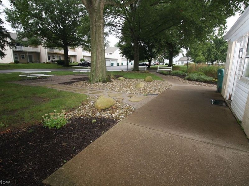 2551 Royal County Down , Unit D, Uniontown, OH 44685 Photo 36
