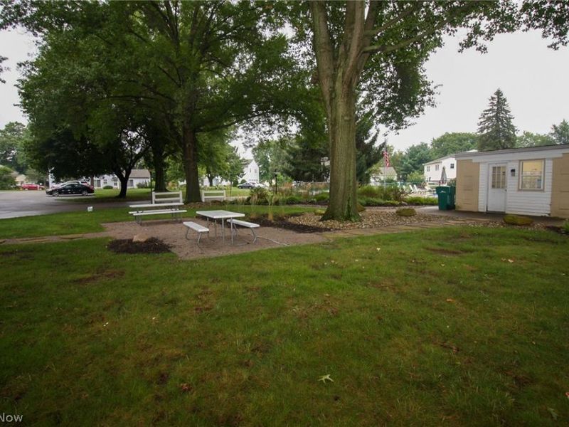 2551 Royal County Down , Unit D, Uniontown, OH 44685 Photo 37