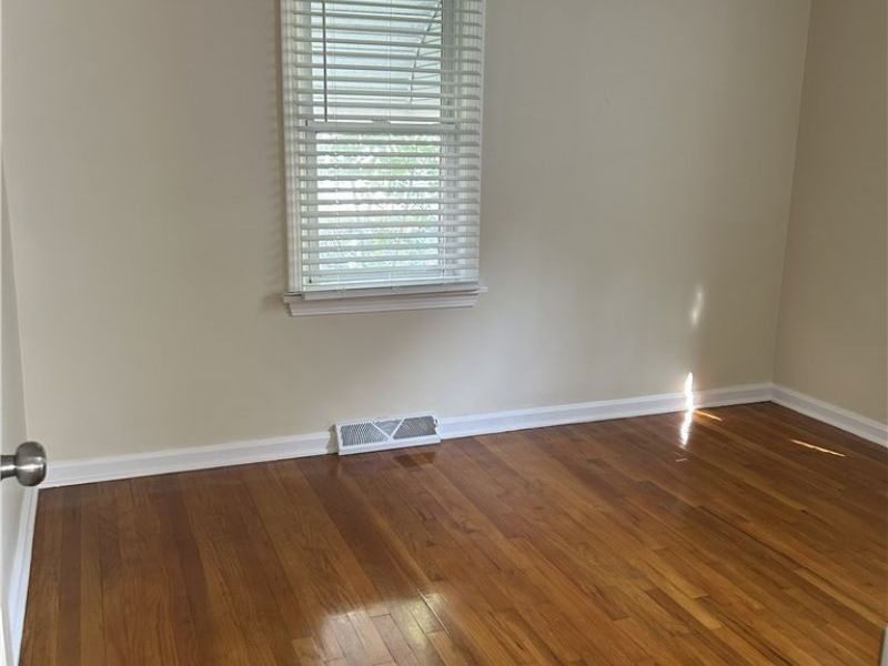 682 Barbara Avenue, Akron, OH 44306 Photo 12