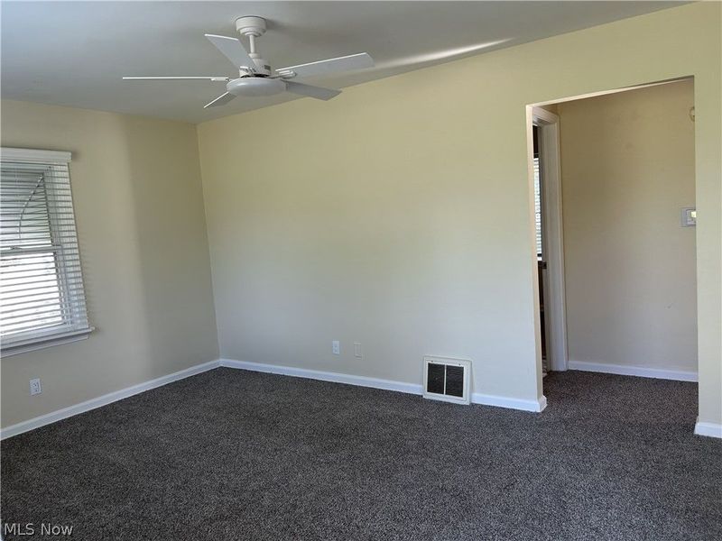 682 Barbara Avenue, Akron, OH 44306 Photo 2