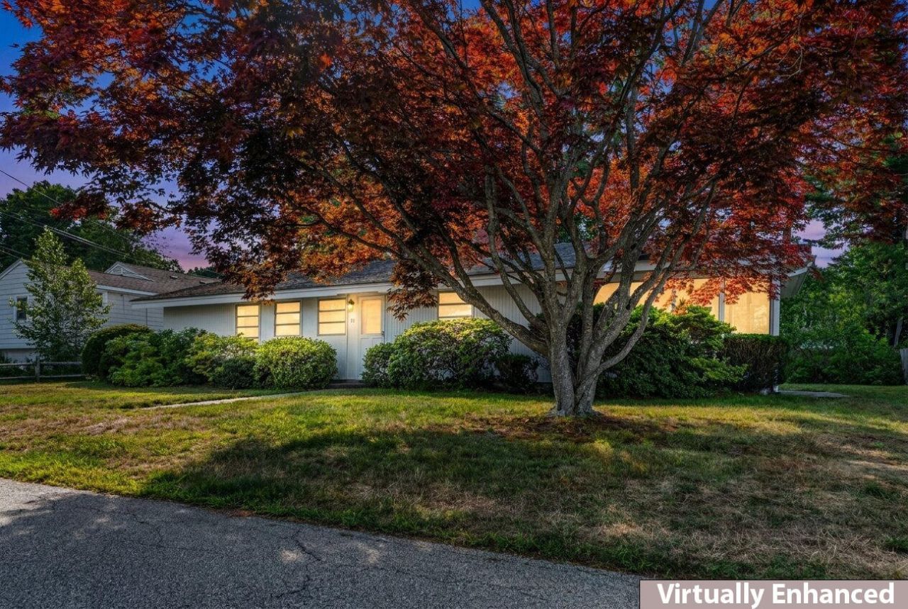 31 Moorview Avenue Ogunquit, ME 03907