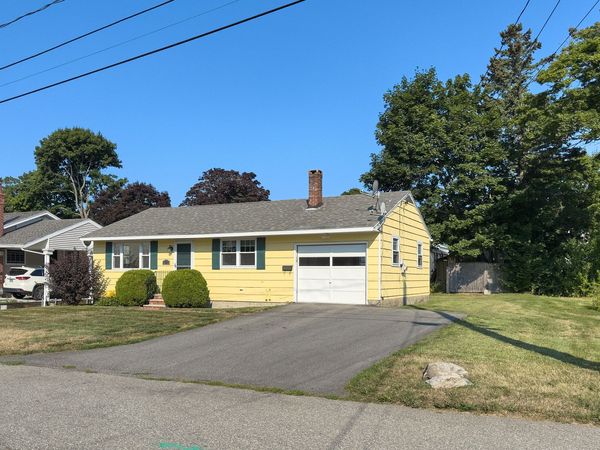 36 Pine Street, Rockland, ME 04841