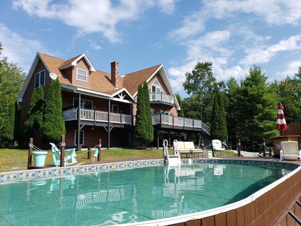 76 Daggett Drive, Raymond, ME 04071