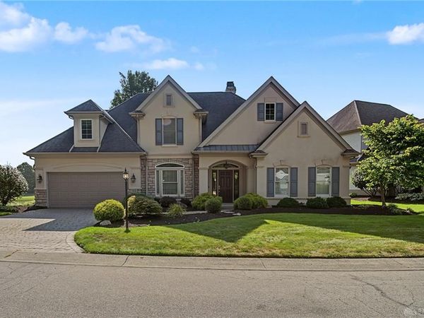 166 Barrington Village Drive, Xenia, OH 45385