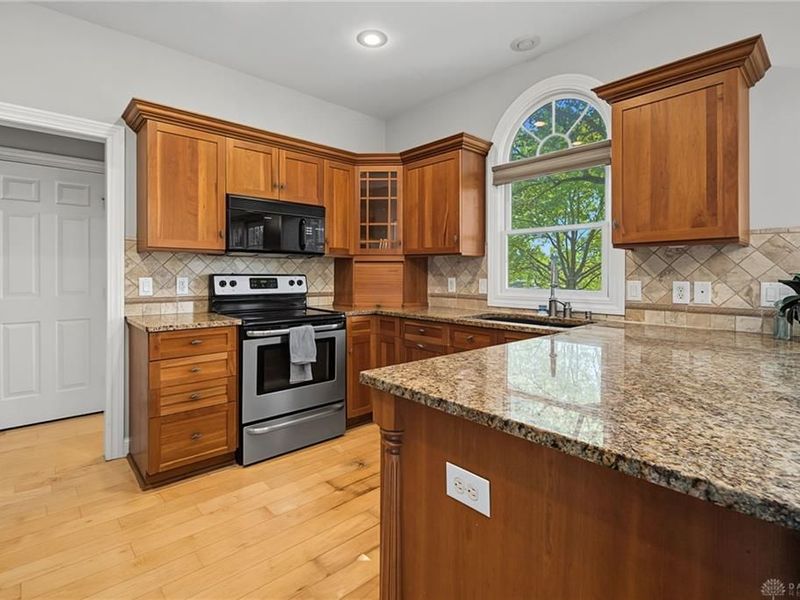 166 Barrington Village Drive, Xenia, OH 45385 Photo 19