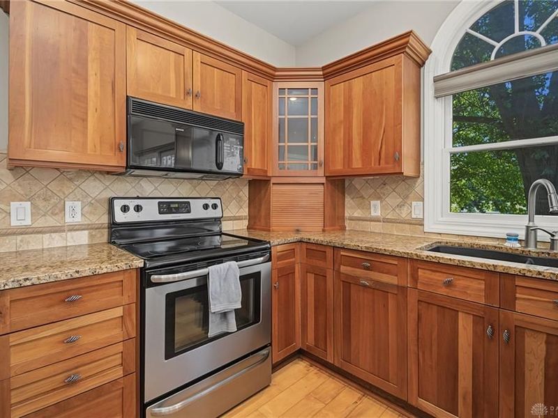 166 Barrington Village Drive, Xenia, OH 45385 Photo 22