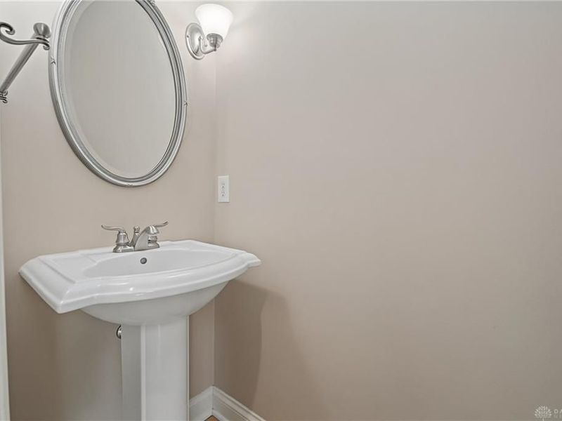 166 Barrington Village Drive, Xenia, OH 45385 Photo 28