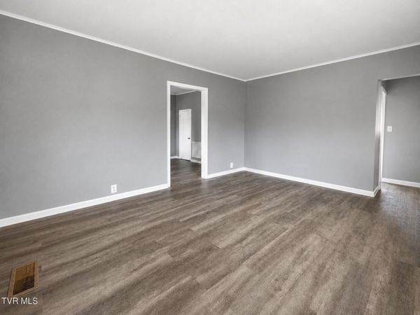 910 Robertson Street, Kingsport, TN 37660
