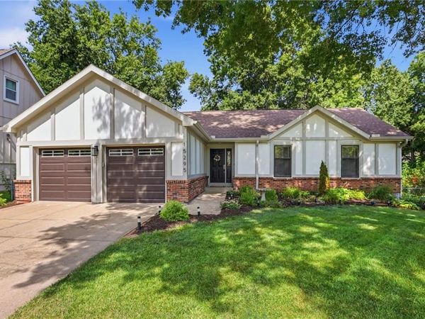15295 Newton Drive, Overland Park, KS 66223