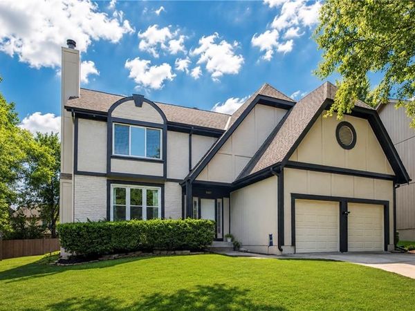 8807 W 132nd Terrace, Overland Park, KS 66213