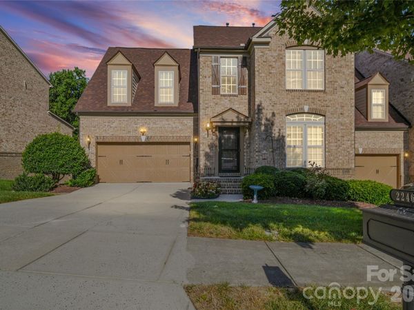 2246 Donnington Lane NW, Concord, NC 28027